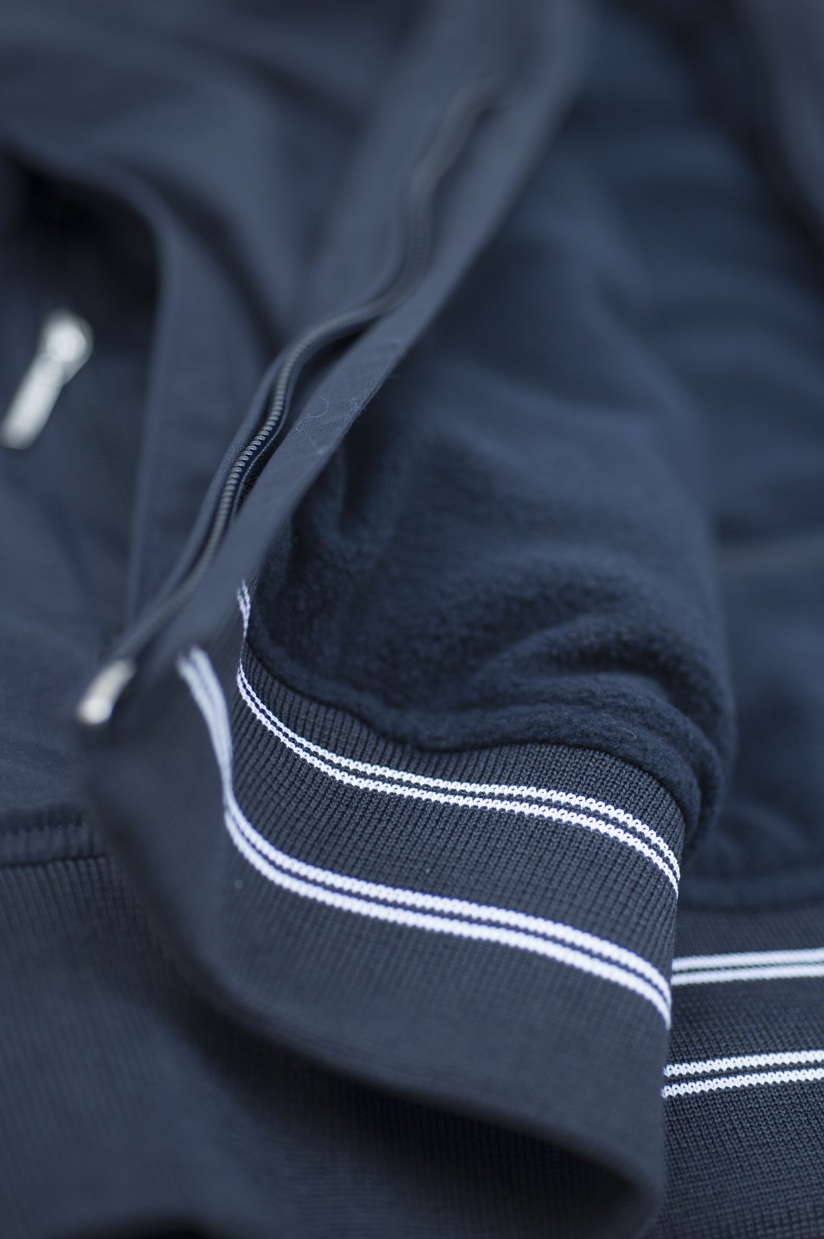 Clique Newport –  – detalj