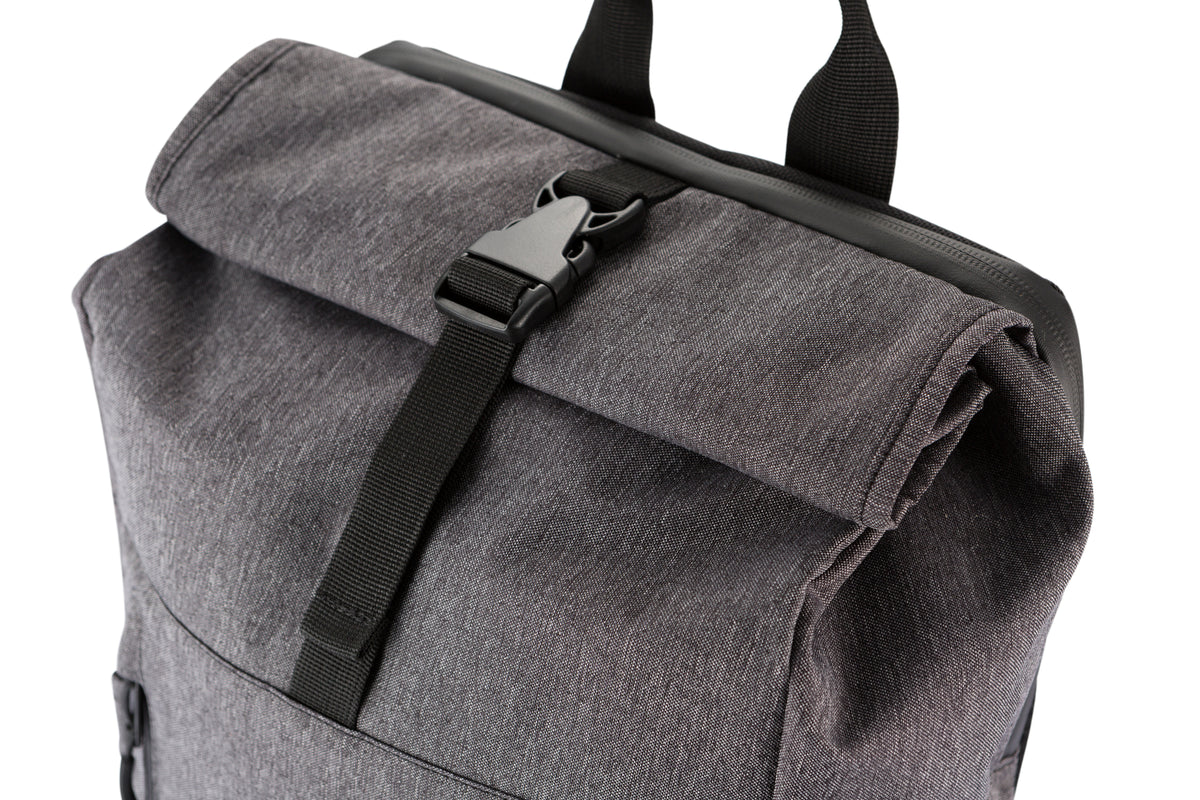 Clique Roll-Up Backpack – Antrasittmelert – detalj
